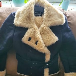 Women's coat size large fits like medium